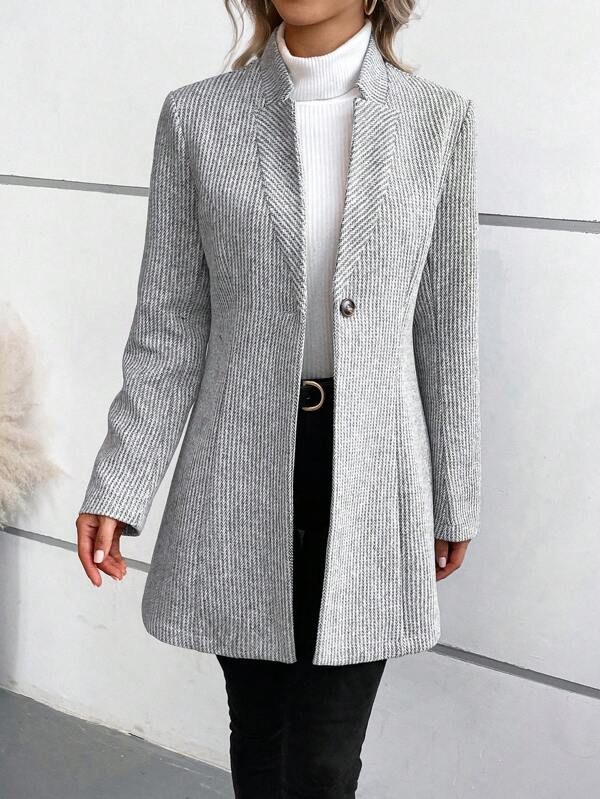 Lirene – Collarless Elegant Coat