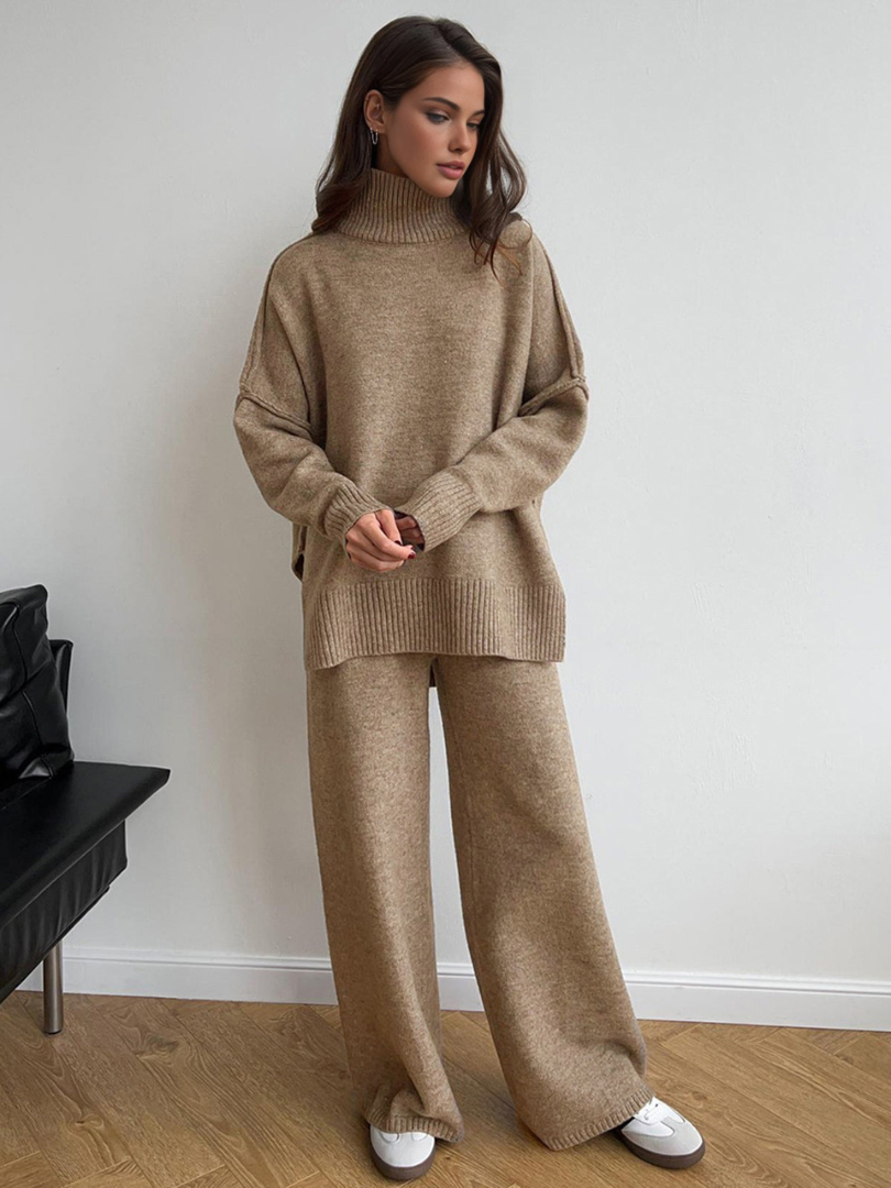 Sorelle – Turtleneck Lounge Set