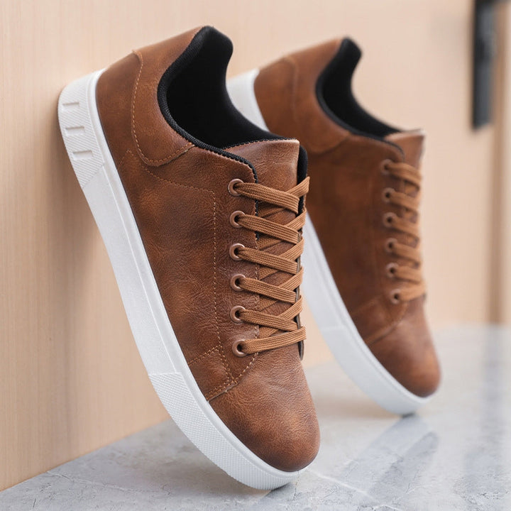 Daxel - Men's Sleek Leather Sneakers