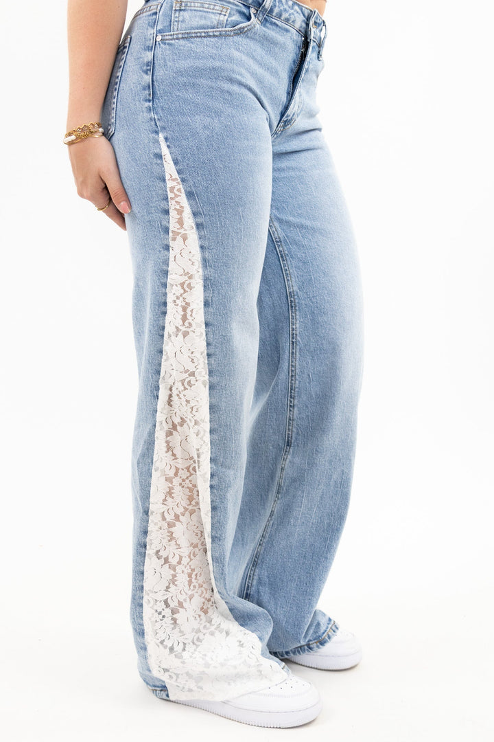 Lilia™ — Denim Flared Jeans