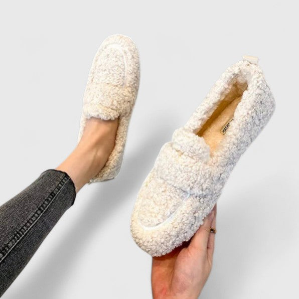 Wrenna — Cozy Indoor Slippers
