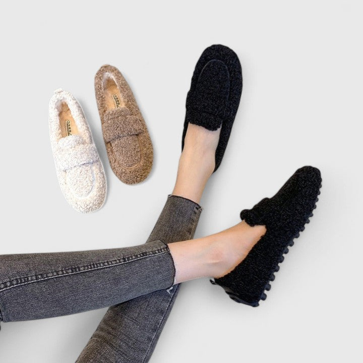 Wrenna — Cozy Indoor Slippers