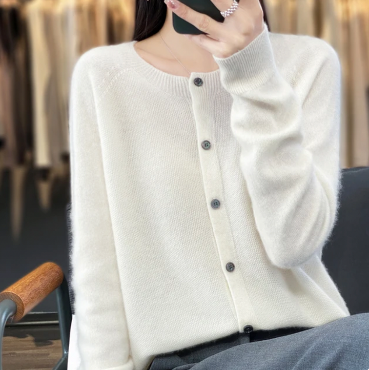 Merivane™ – Merino Wool Cardigan