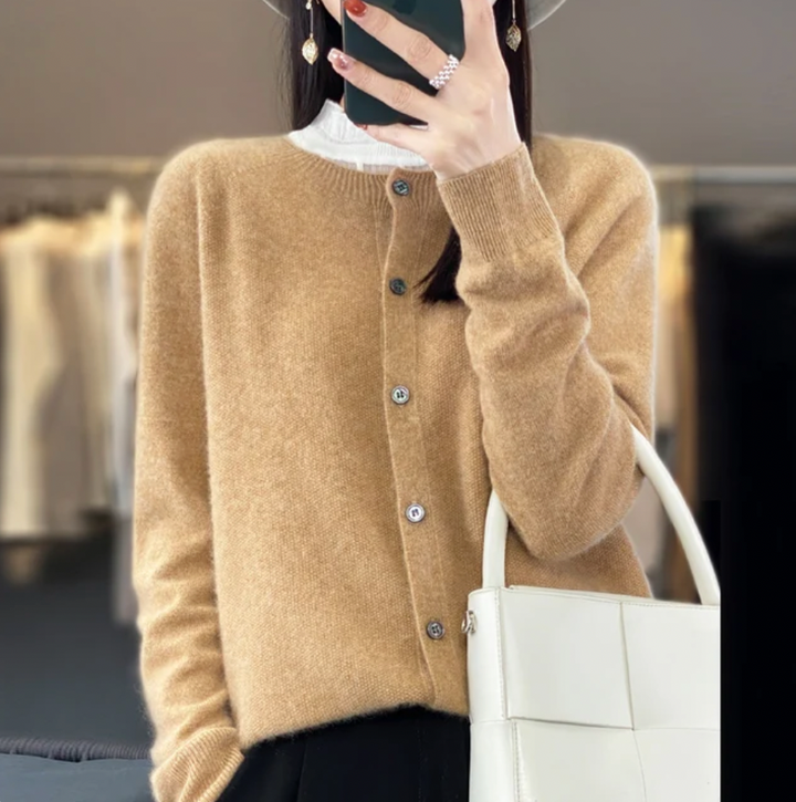 Merivane™ – Merino Wool Cardigan