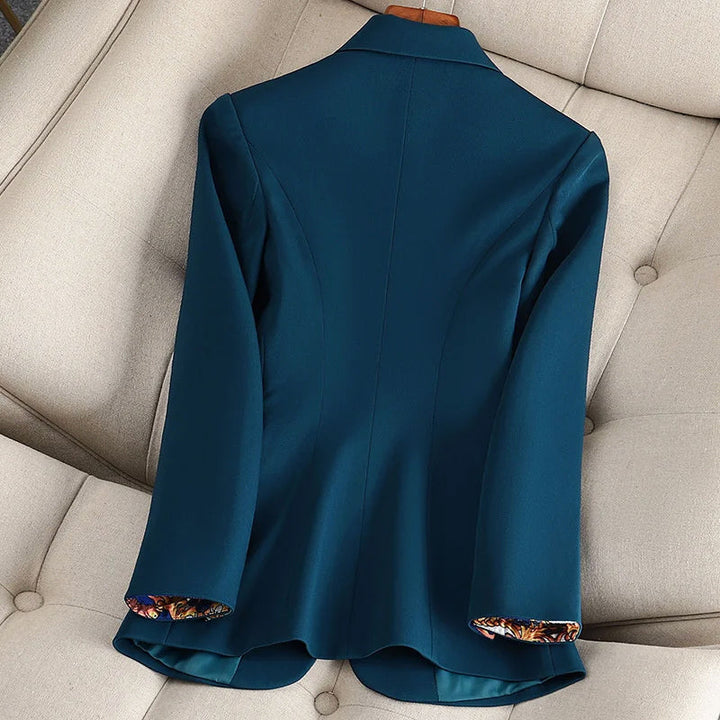 Maelia – Structured Linen Blazer