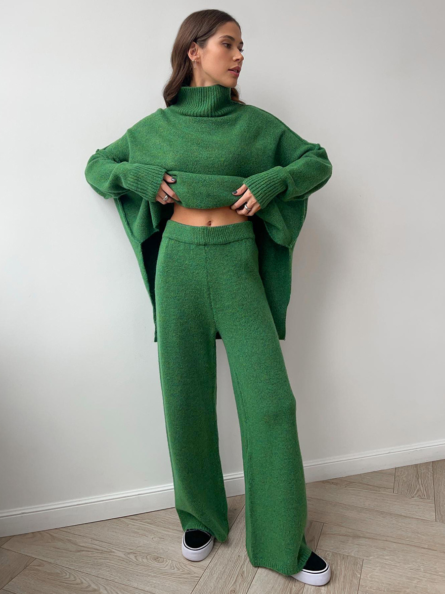 Sorelle – Turtleneck Lounge Set