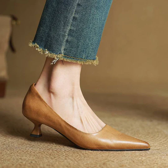 Elisanne – Elegant Leather Slingback Flats