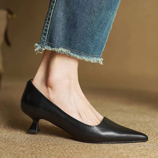 Elisanne – Elegant Leather Slingback Flats