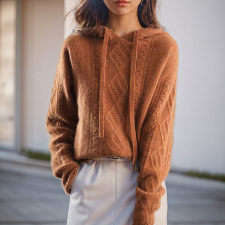 Elouane – Plush Hooded Knit Pullover