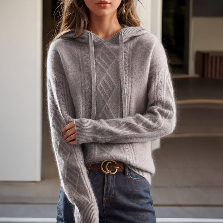 Elouane – Plush Hooded Knit Pullover